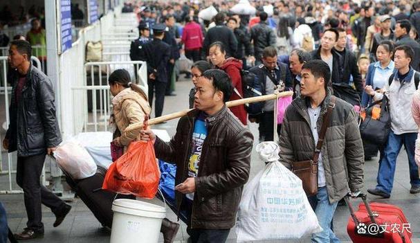 劳动力市场有变,农民工或被迫重返工厂注意4月